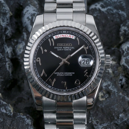 SEIKOJUST DAY-DATE ARABIC BLACK