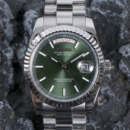 SEIKOJUST DAY-DATE MINT GREEN
