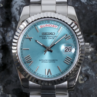 SEIKOJUST DAY-DATE ICE BLUE ROMAN